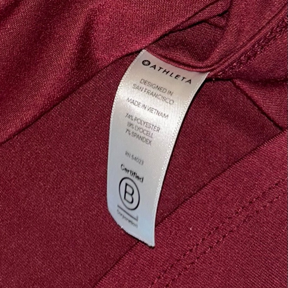 Athleta womens Essence Vital Tee maroon short sleeve scoop neck‎ vneck size XXS - Picture 4 of 7